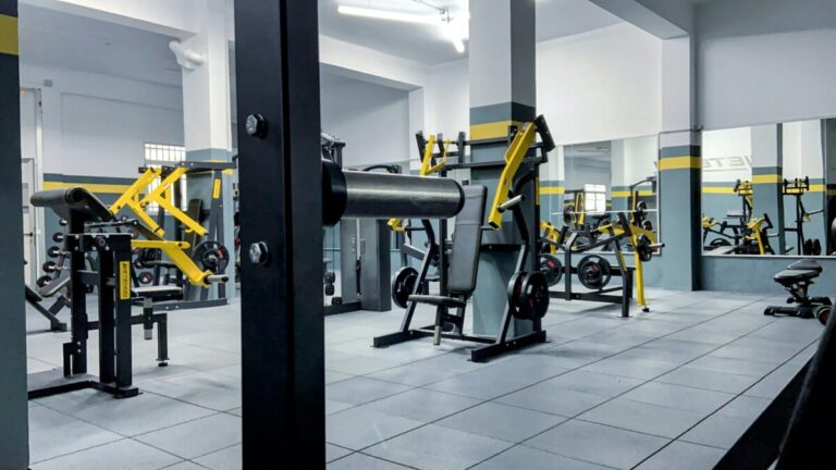 Effektive Trainingsmethoden mit dem Latzug: Ein Leitfaden für Anfänger und Fortgeschrittene